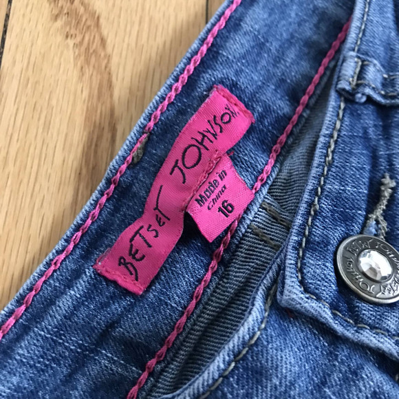 Betsey Johnson Jeans - Picture 2 of 6